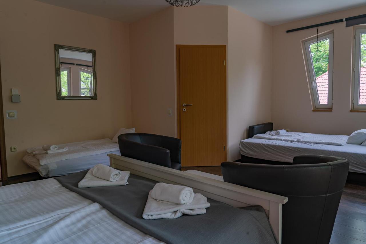 Accomo Apartmanhaz ชิโอฟก ภายนอก รูปภาพ